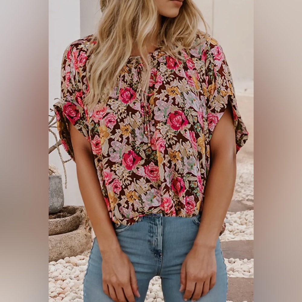 Floral short sleeve blouse NWT